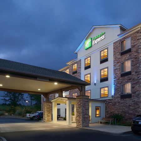 Holiday Inn Express Newport By Ihg Ngoại thất bức ảnh