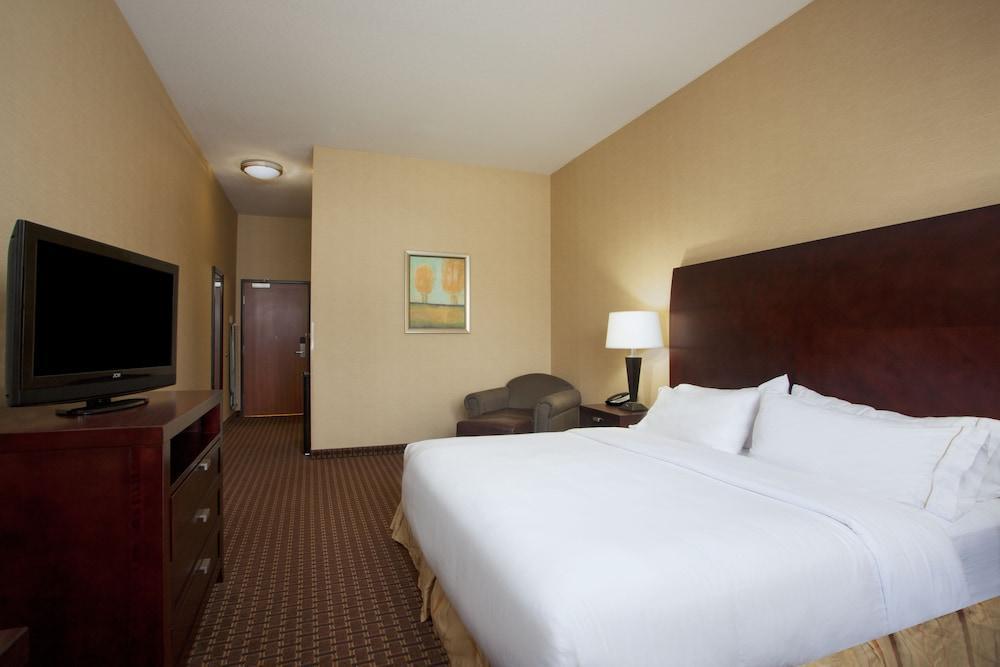 Holiday Inn Express Newport By Ihg Ngoại thất bức ảnh