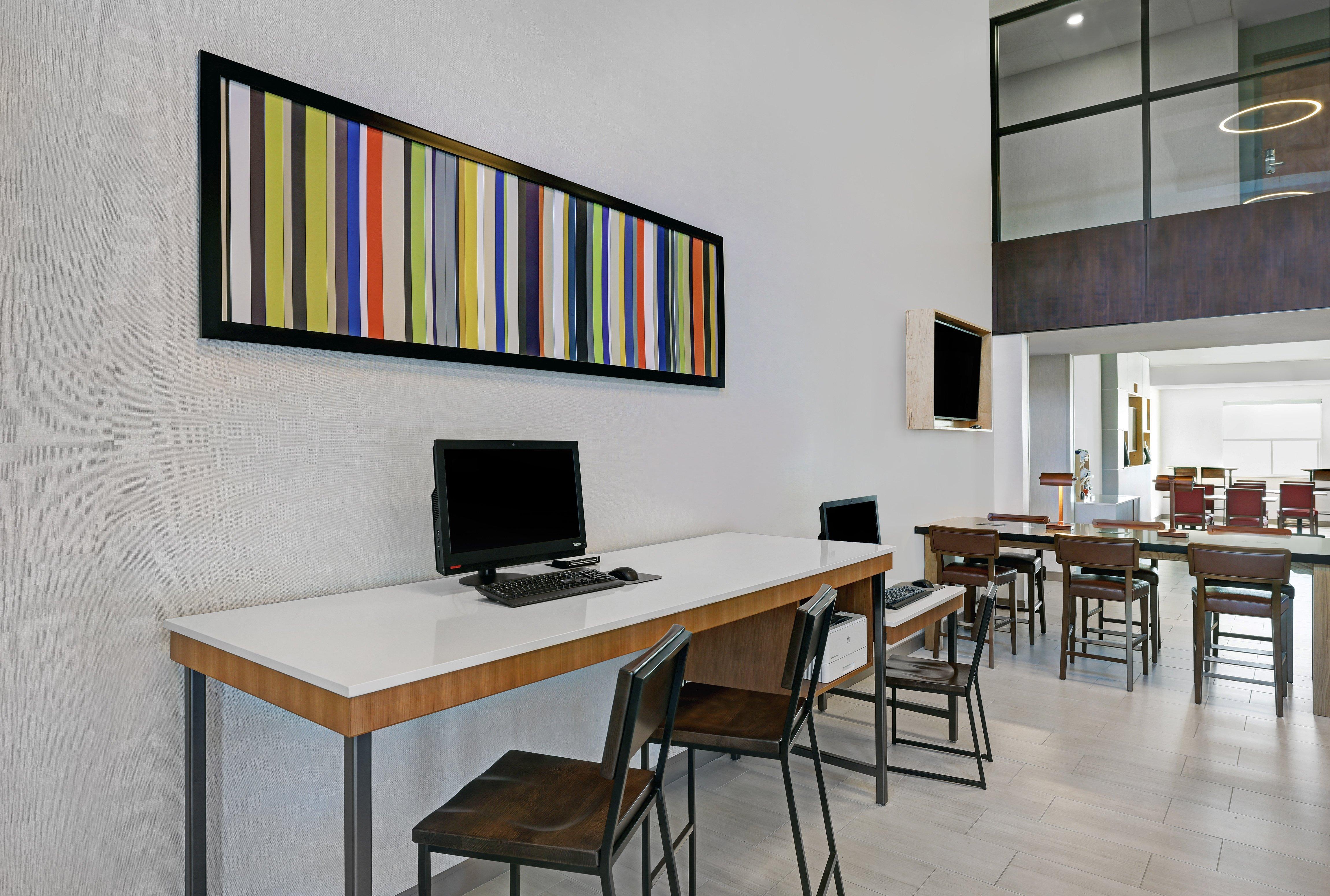 Holiday Inn Express Newport By Ihg Ngoại thất bức ảnh