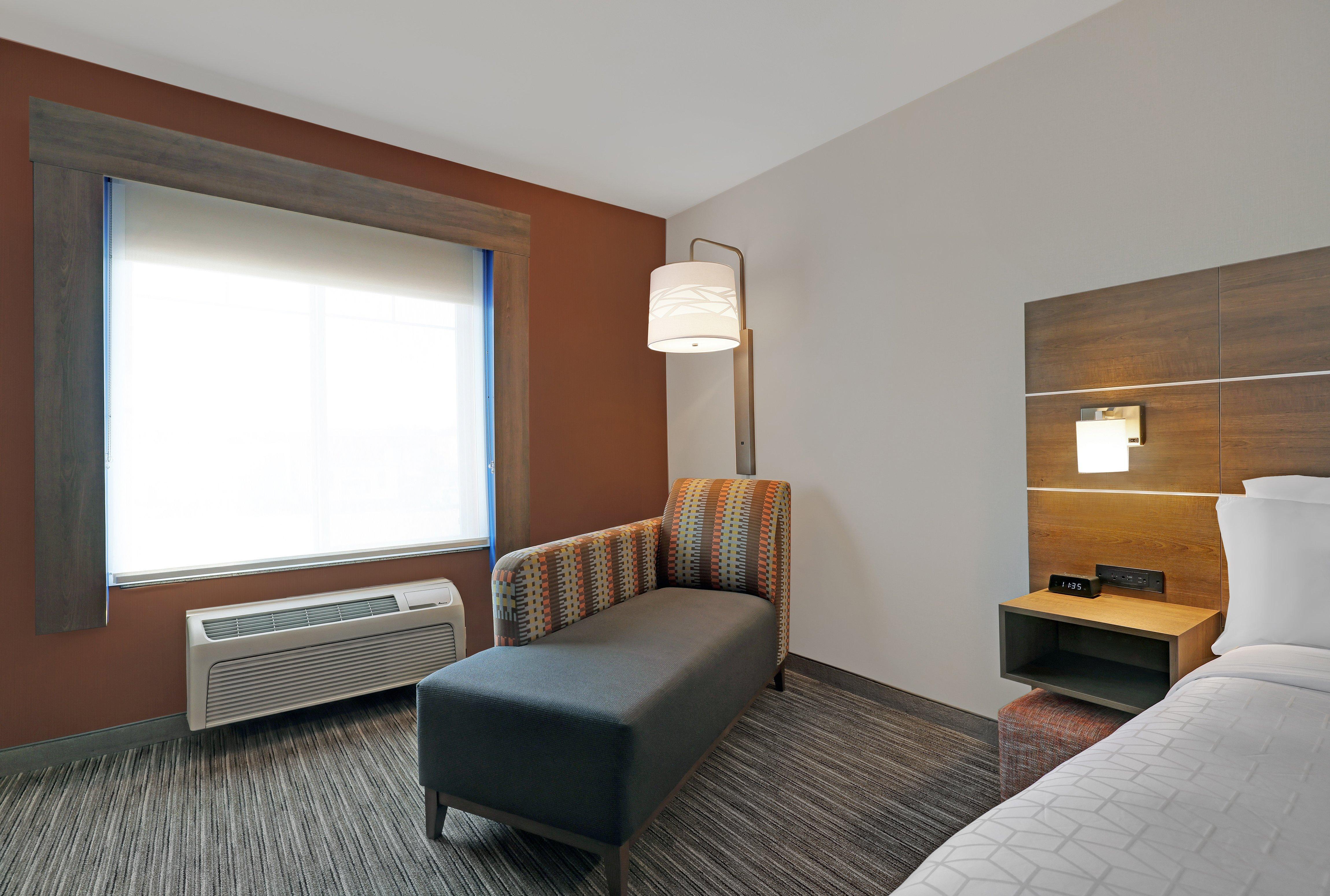 Holiday Inn Express Newport By Ihg Ngoại thất bức ảnh